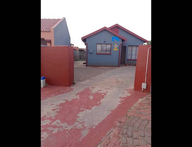 2 BEDROOM HOUSE FOR SALE IN DAWN PARK